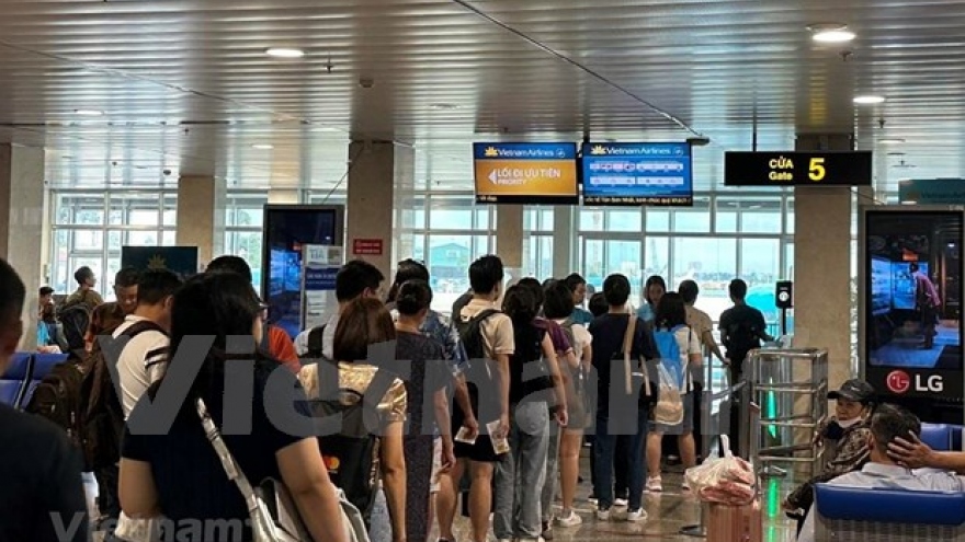 Tan Son Nhat Int'l Airport to see huge load on National Day holiday