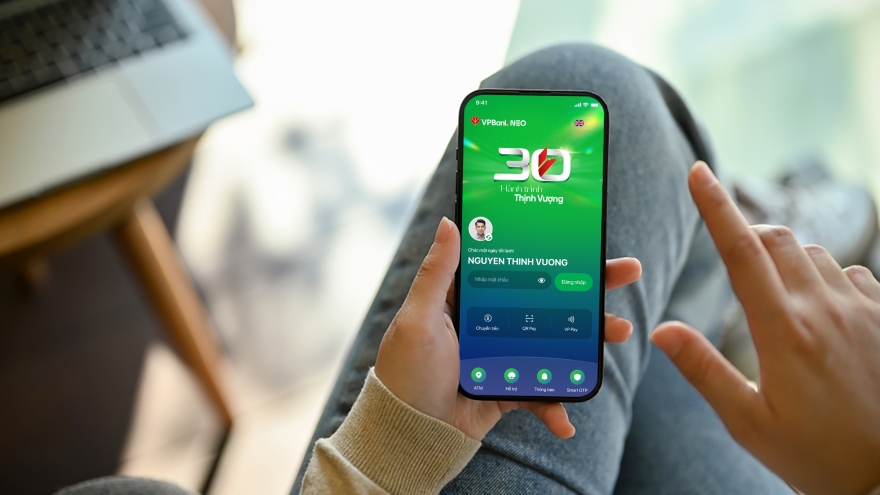 Mưa quà tặng nhân kỷ niệm 24 năm thành lập Nam A Bank  Nam A Bank