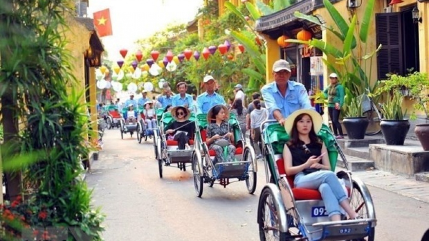 Conference seeks ways to boost tourism recovery