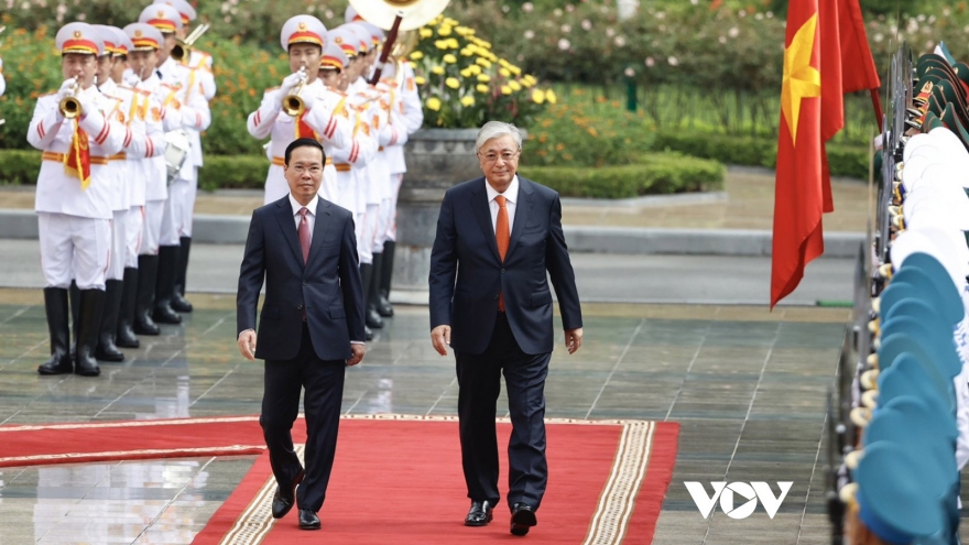 Toàn cảnh Chủ tịch nước đón Tổng thống Kazakhstan thăm chính thức Việt Nam