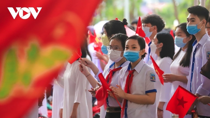 Chấn chỉnh lạm thu đầu năm học: Đừng để “đến hẹn lại lên”