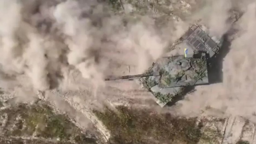 Ukraine tổn thất xe tăng hạng nặng Challenger 2 đầu tiên