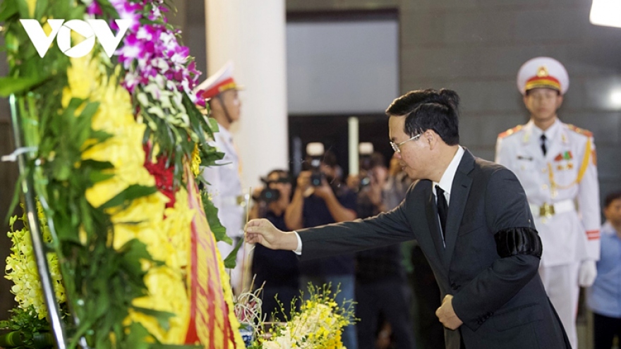 Party, State leader pay tribute to Sen. Lieu. Gen. Nguyen Chi Vinh