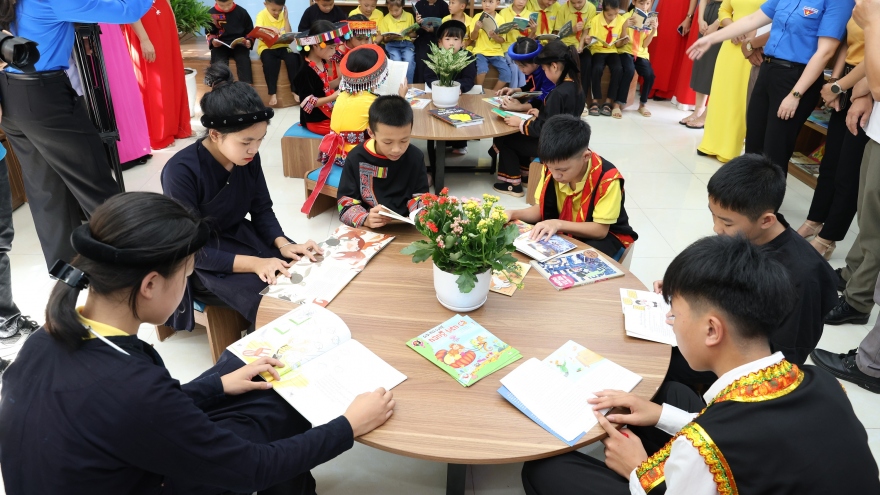 Vietnam Airlines xây dựng “Thư viện xanh” cho trẻ em vùng cao đặc biệt khó khăn