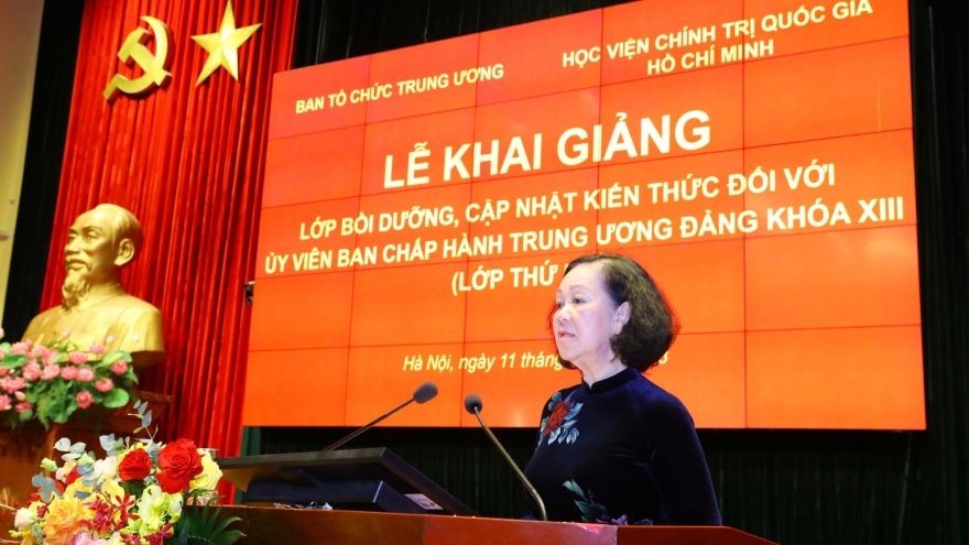 Khai giảng lớp bồi dưỡng, cập nhật kiến thức đối với Ủy viên Trung ương Đảng