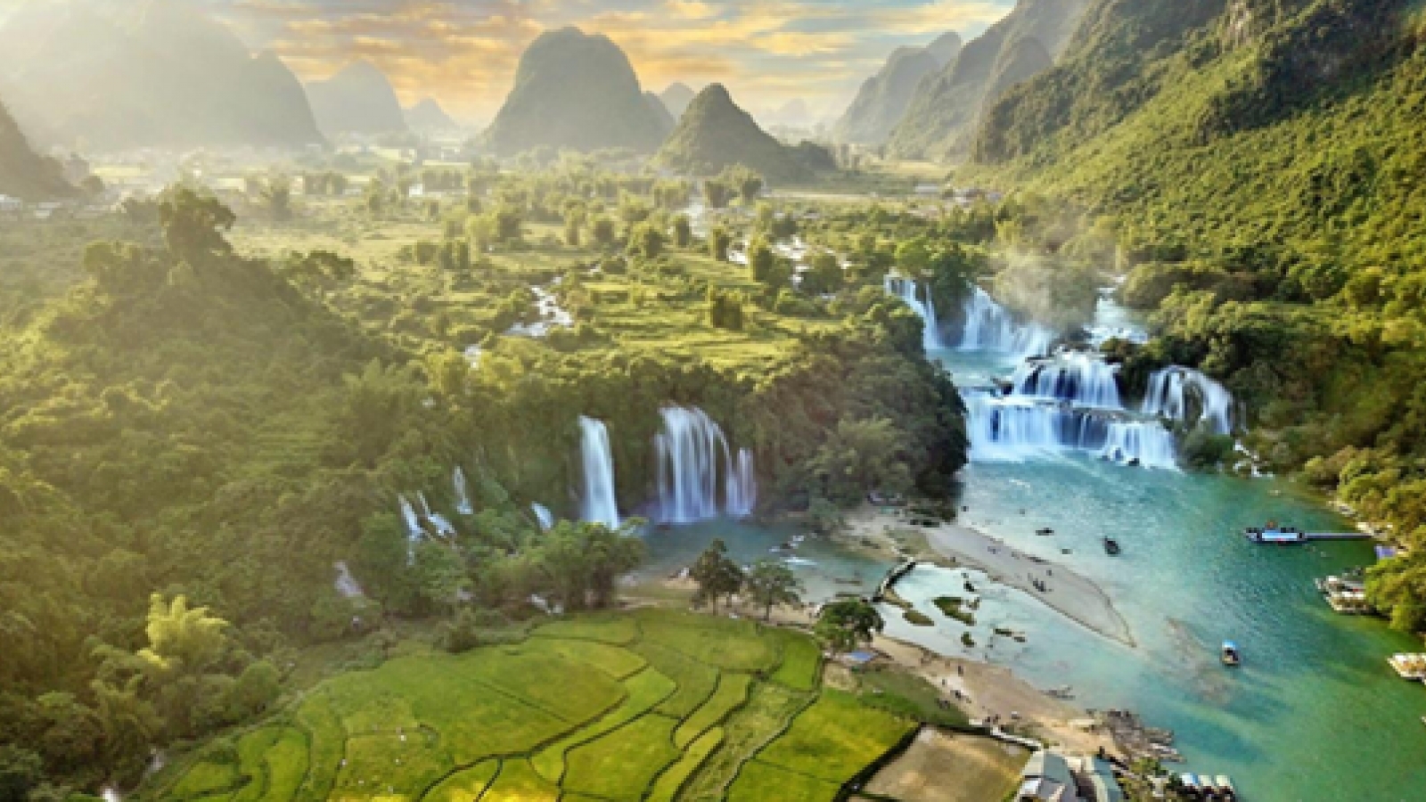 Ban Gioc – Detian waterfalls tours piloted from Sept.15