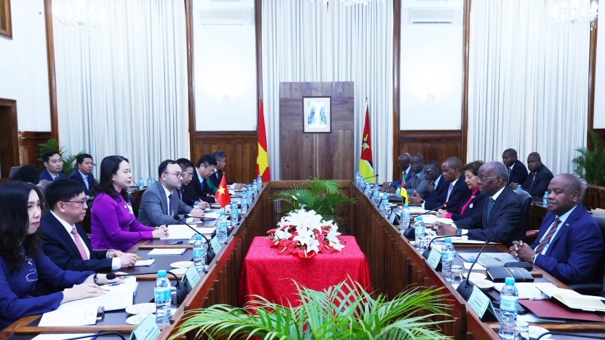 Phó Chủ tịch nước Võ Thị Ánh Xuân hội đàm với Thủ tướng Mozambique