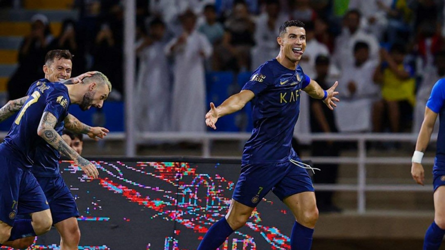 Ronaldo thăng hoa tại Al Nassr, đạt cột mốc ghi bàn không tưởng