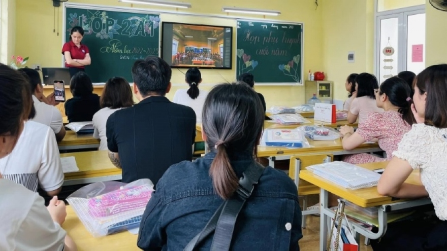 Ban cha mẹ học sinh: Đại diện tiếng nói phụ huynh hay "núp bóng" để lạm thu?