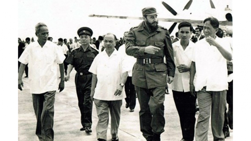 Mối quan hệ đặc biệt và 3 chuyến thăm Việt Nam của Lãnh tụ Cuba Fidel Castro