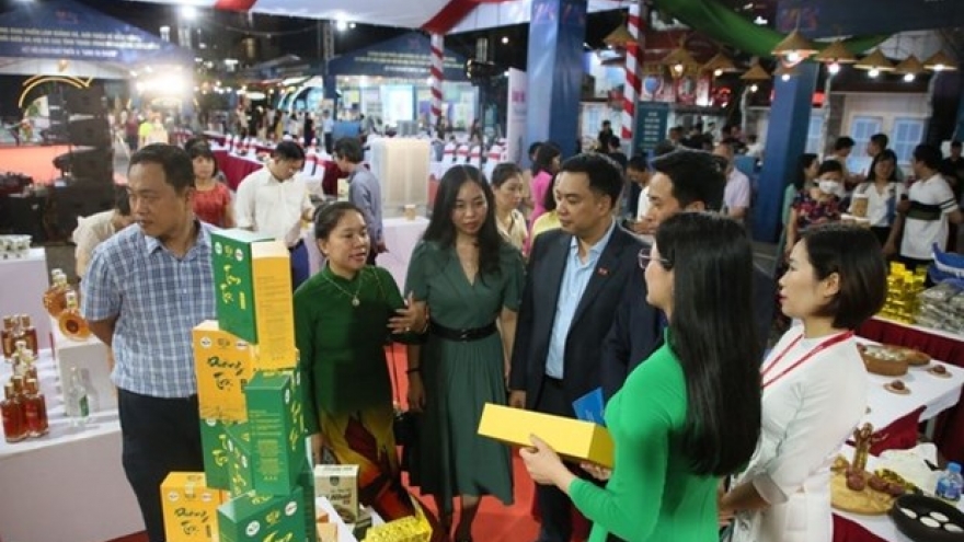 Hanoi’s programme promotes investment, business networking