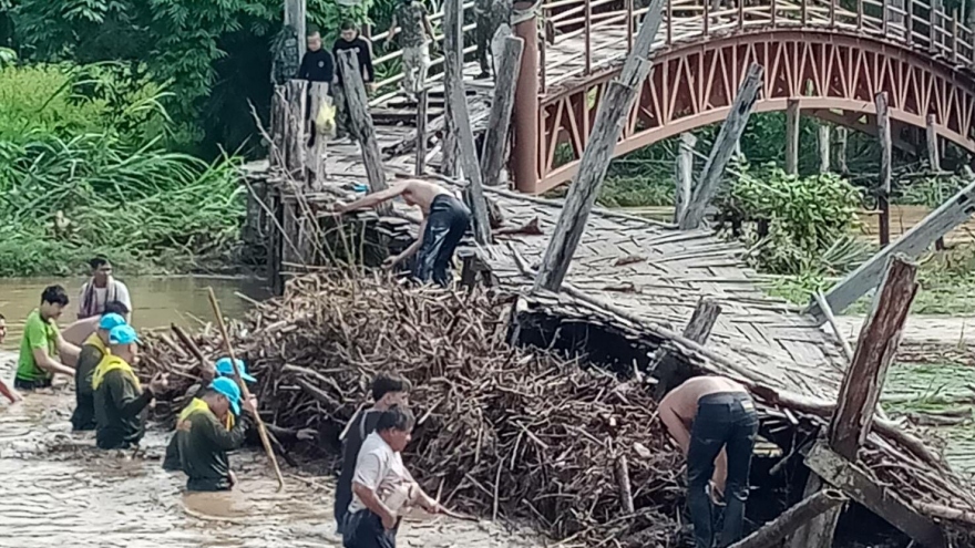 Mưa lớn gây lụt lội nghiêm trọng ở tỉnh Mae Hong Son, phía Bắc Thái Lan