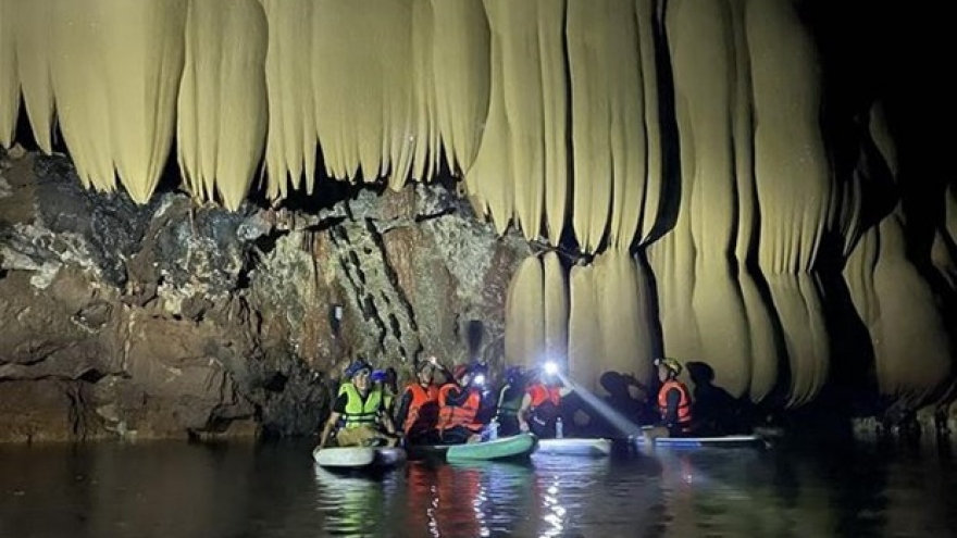 New cave discovered in Quang Binh