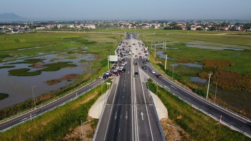 Ngày đầu thông tuyến cao tốc Quốc lộ 45 - Nghi Sơn và Nghi Sơn - Diễn Châu