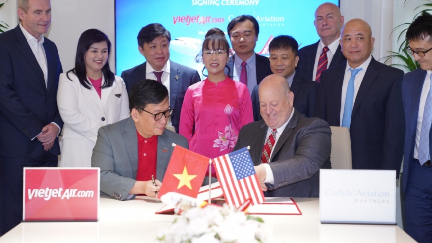 Vietjet, Carlyle Group ink US$550 million aircraft sponsorship deal