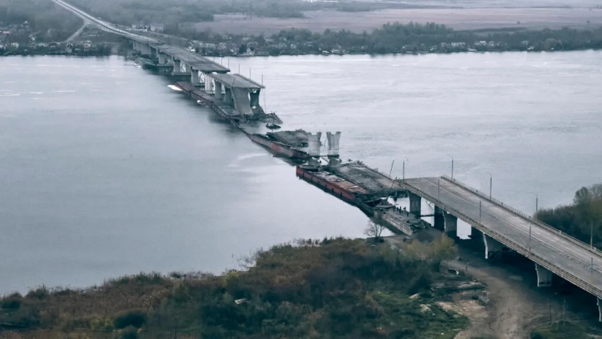 Nga tấn công phủ đầu ngăn lực lượng Ukraine vượt sông Dnepr