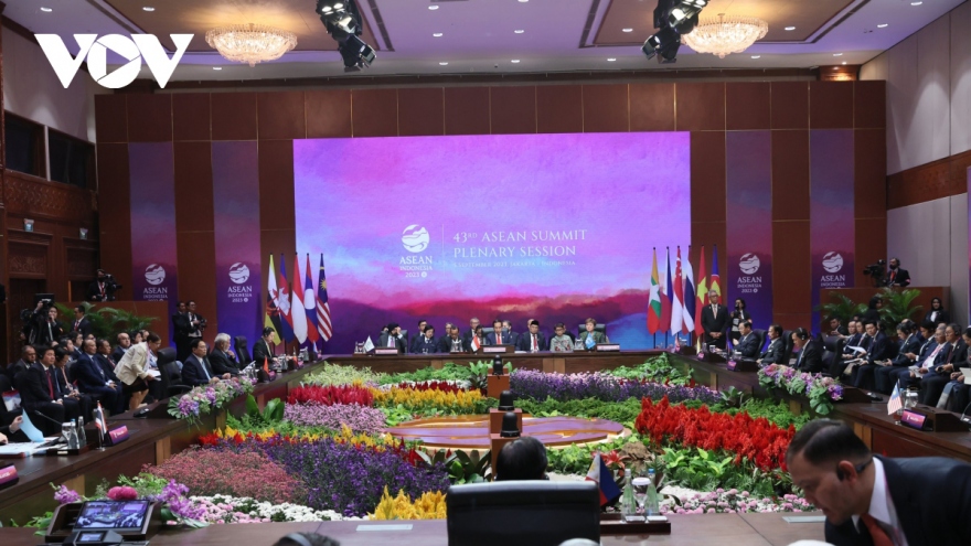 Enhancing self-reliance to keep "ASEAN stature" as epicentre of growth