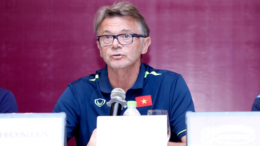 HLV Troussier chia sẻ bất ngờ trước ngày U23 Việt Nam đá vòng loại U23 châu Á