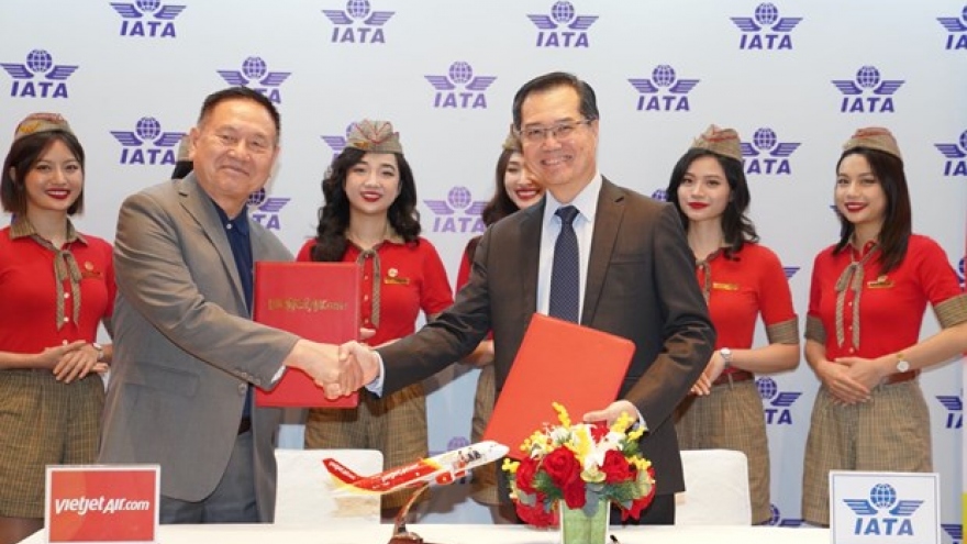 Vietjet Aviation Academy becomes training partner of IATA