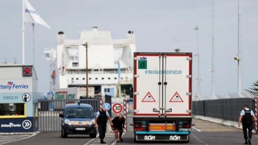 Believed-to-be Vietnamese citizens found on refrigerated truck in France