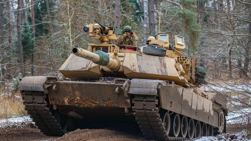 Xe tăng hạng nặng Abrams đầu tiên của Mỹ đã có mặt ở Ukraine
