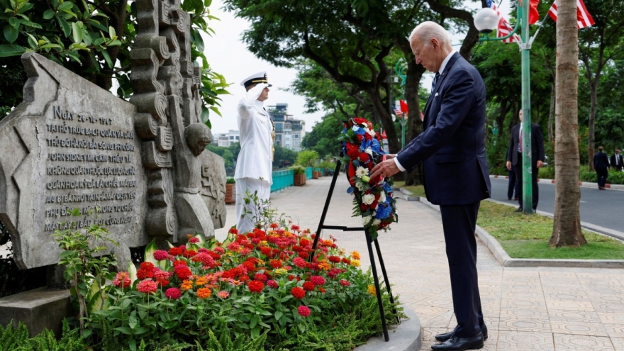 Biden pays tribute to late Senator John McCain at Hanoi memorial