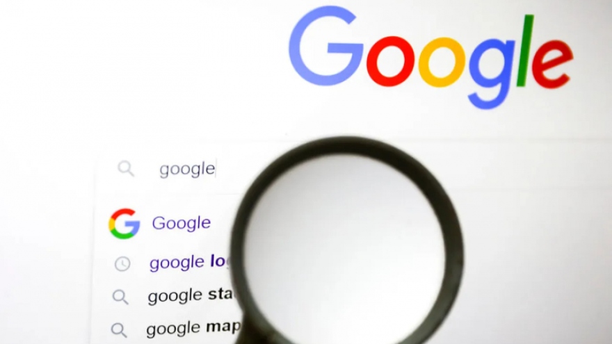 Apple bị Microsoft tố giúp Google độc quyền thị trường tìm kiếm