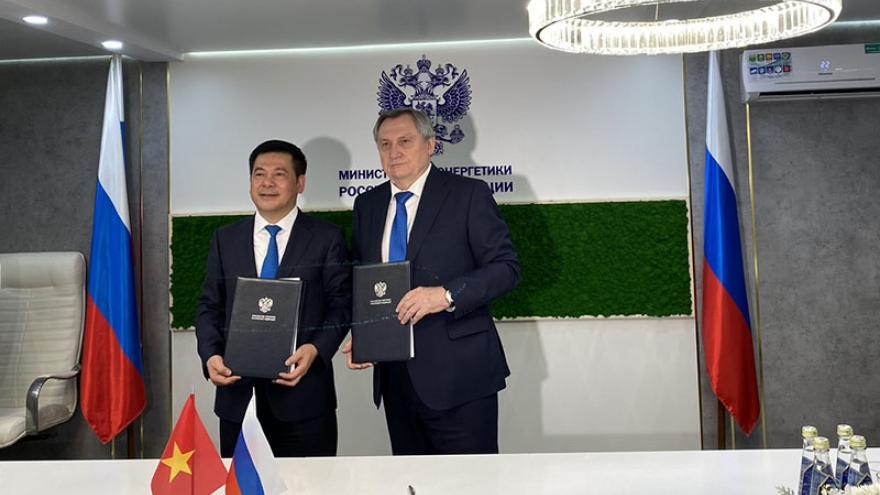 Việt Nam - Liên bang Nga ký kết văn bản hợp tác trong lĩnh vực năng lượng