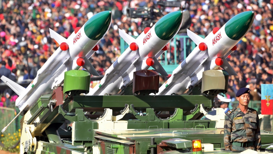 Ấn Độ cấm nhập khẩu thêm 98 loại khí tài quân sự, tiếp tục thúc đẩy nội địa hóa