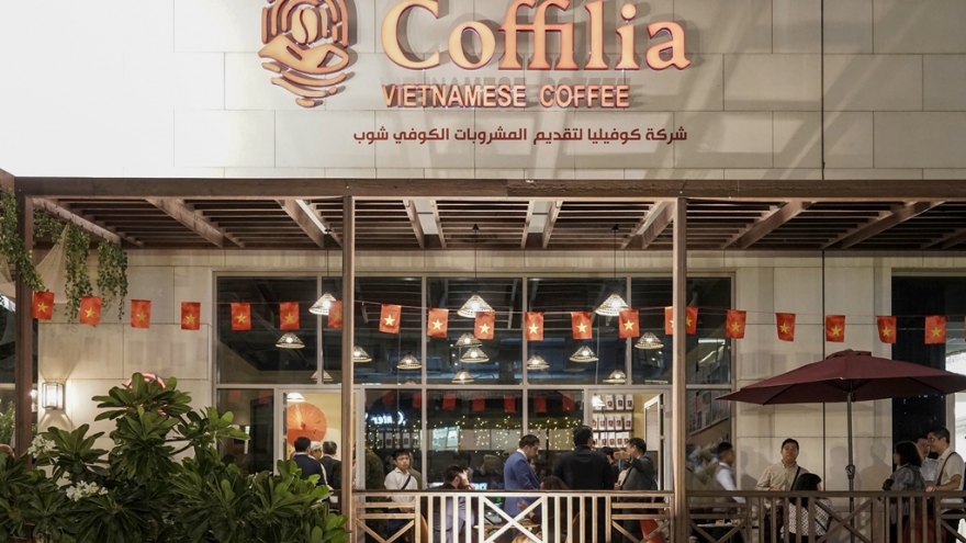 Kuwait welcomes opening of first Vietnamese coffee shop Coffilia