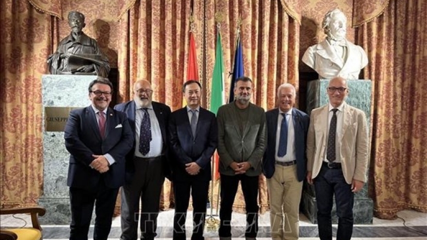 Vietnam seeks maritime economic cooperation with Italy’s Puglia region