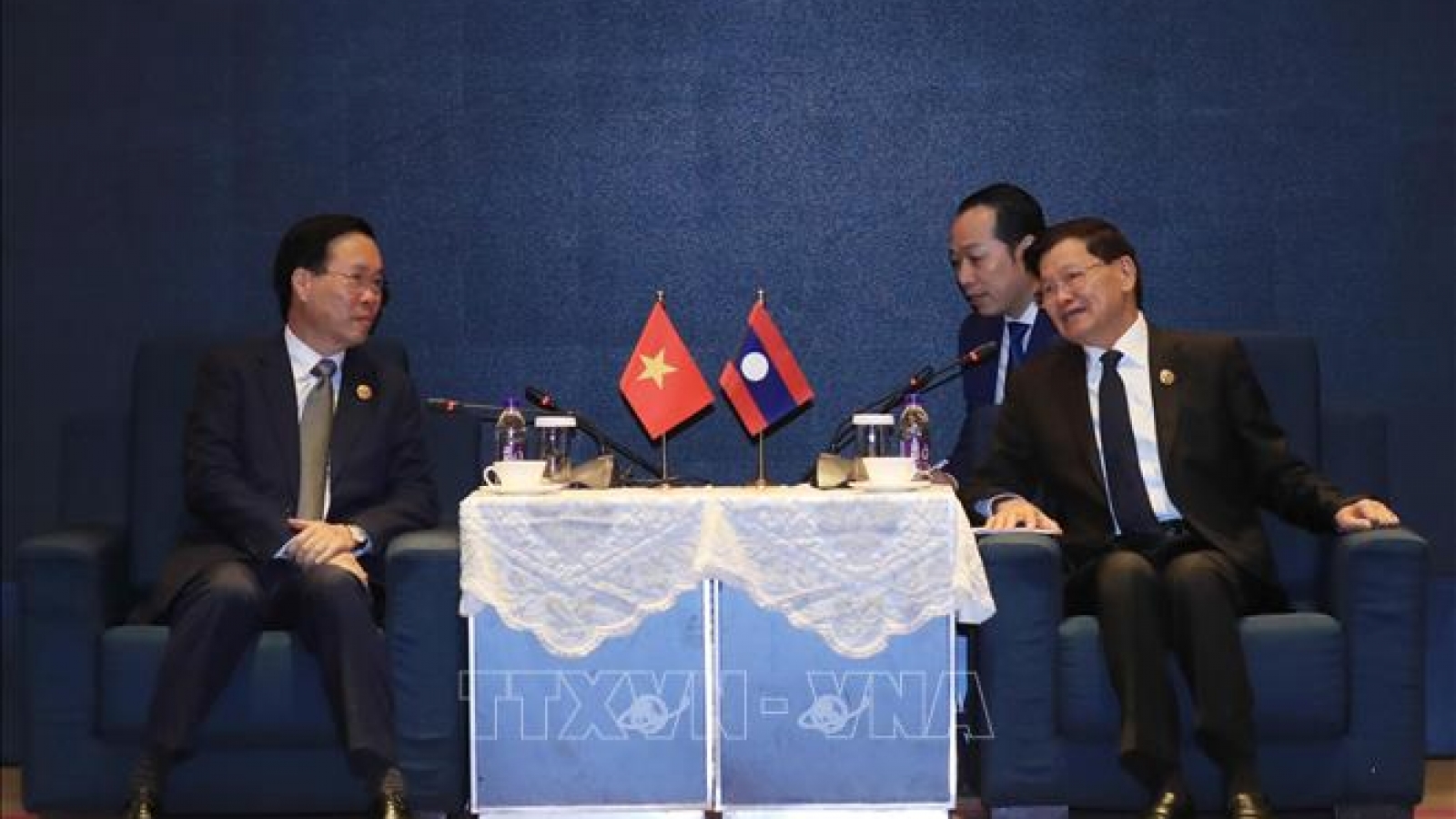 Chủ tịch nước Võ Văn Thưởng gặp Tổng Bí thư, Chủ tịch nước Lào