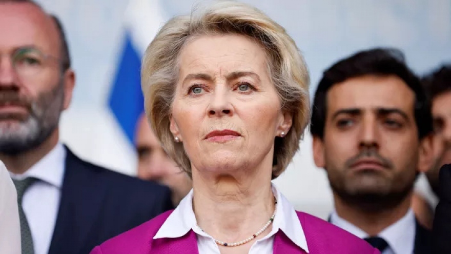 EU thiết lập cầu hàng không nhân đạo tới dải Gaza qua Ai Cập
