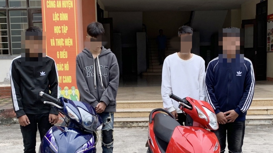 Nhóm thanh niên "thông" chốt, xúc phạm CSGT tại Lạng Sơn