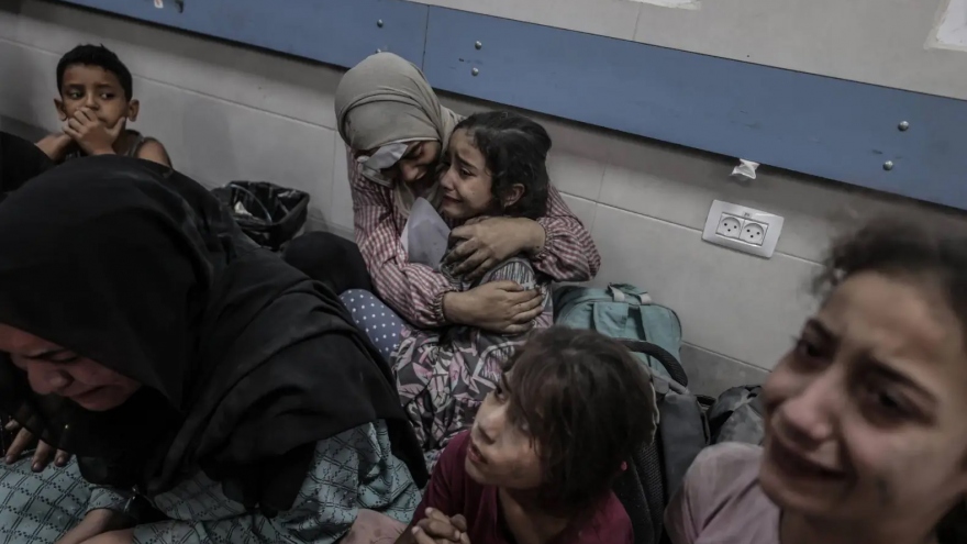 Israel yêu cầu sơ tán người dân khỏi bệnh viện Al Quds ở Dải Gaza