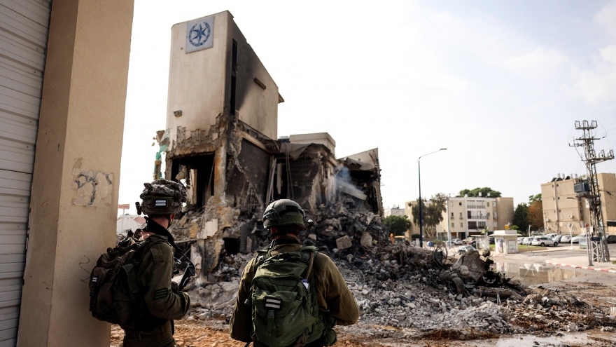 Israel tuyên bố "bao vây hoàn toàn" Gaza