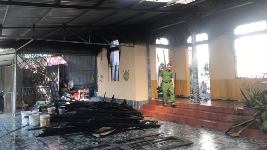 Cháy nhà lúc rạng sáng, 2 vợ chồng tử vong ở Bắc Giang