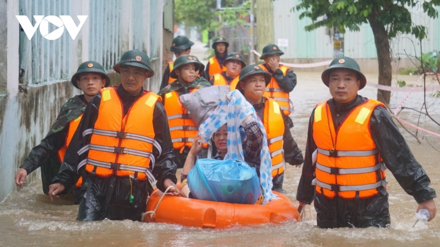 Da Nang streets submerged once more following hours of heavy rainfall