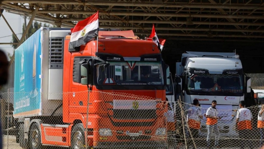 Mỹ hoan nghênh chuyến hàng viện trợ nhân đạo đầu tiên tới Gaza