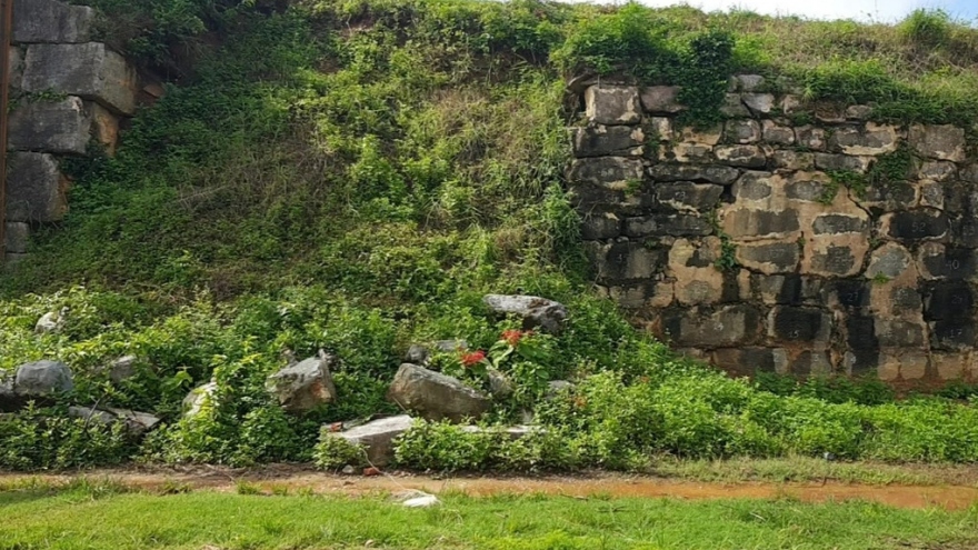 Lần đầu khai quật chân móng di sản thế giới thành nhà Hồ