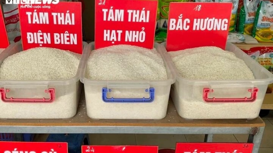 Gạo lại tăng giá liên tục, tiểu thương không dám nhập thêm hàng