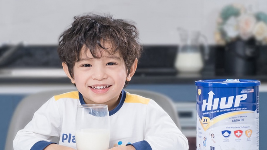 Sữa hỗ trợ tăng chiều cao: Nên cho trẻ uống trước khi quá muộn
