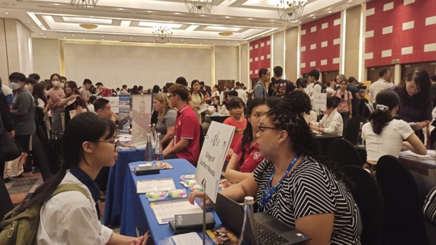 Nearly 70% of Vietnamese students go on to study at US universities