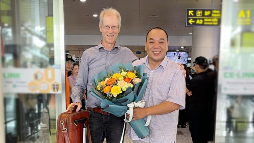 World famous pianist Håkan Rydin arrives in Vietnam for jazz concert