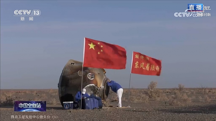 Phi hành đoàn Thần Châu-16 của Trung Quốc trở về Trái Đất