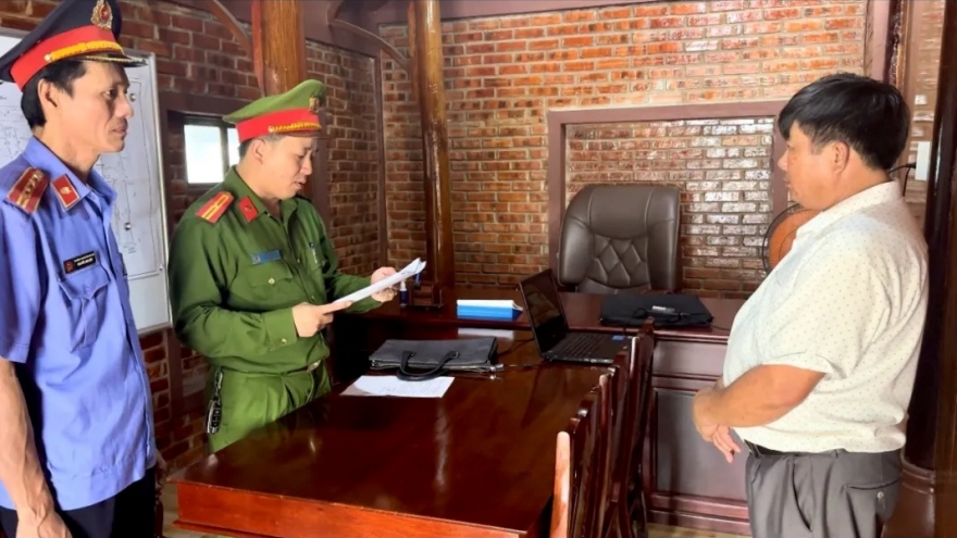 Khởi tố giám đốc doanh nghiệp khai thác cát trái phép ở Quảng Bình