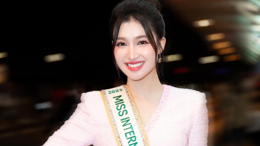 Phuong Nhi departs for Miss International 2023 in Japan