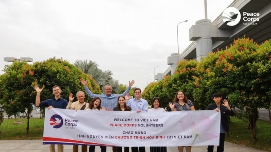 Second Peace Corps volunteer group arrive in Vietnam