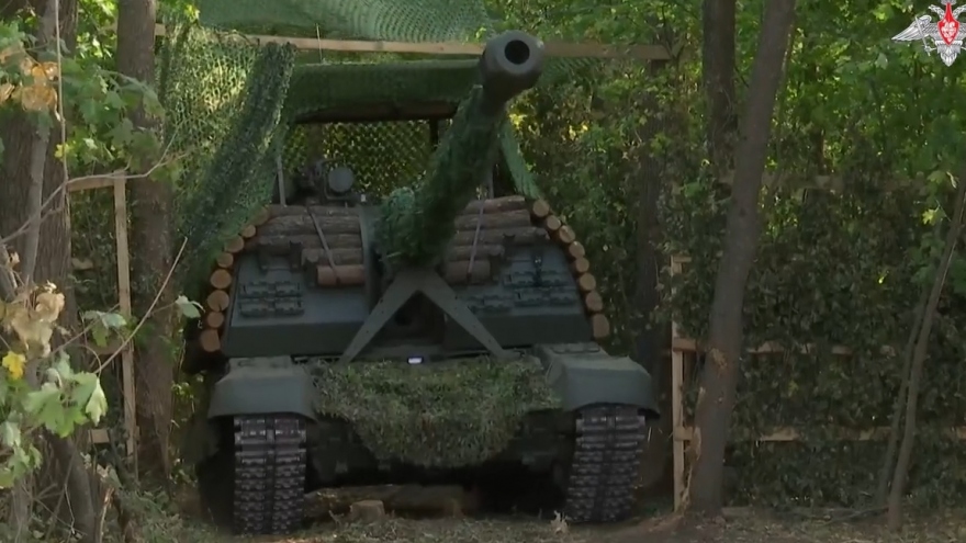 Nga dùng lựu pháo Msta-S oanh kích vị trí Ukraine trên hướng Kupyansk