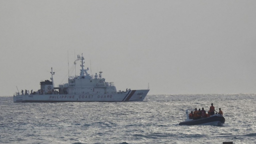 Tàu cá Philippines bị đâm chìm ở gần bãi cạn Scarborough, 3 ngư dân thiệt mạng